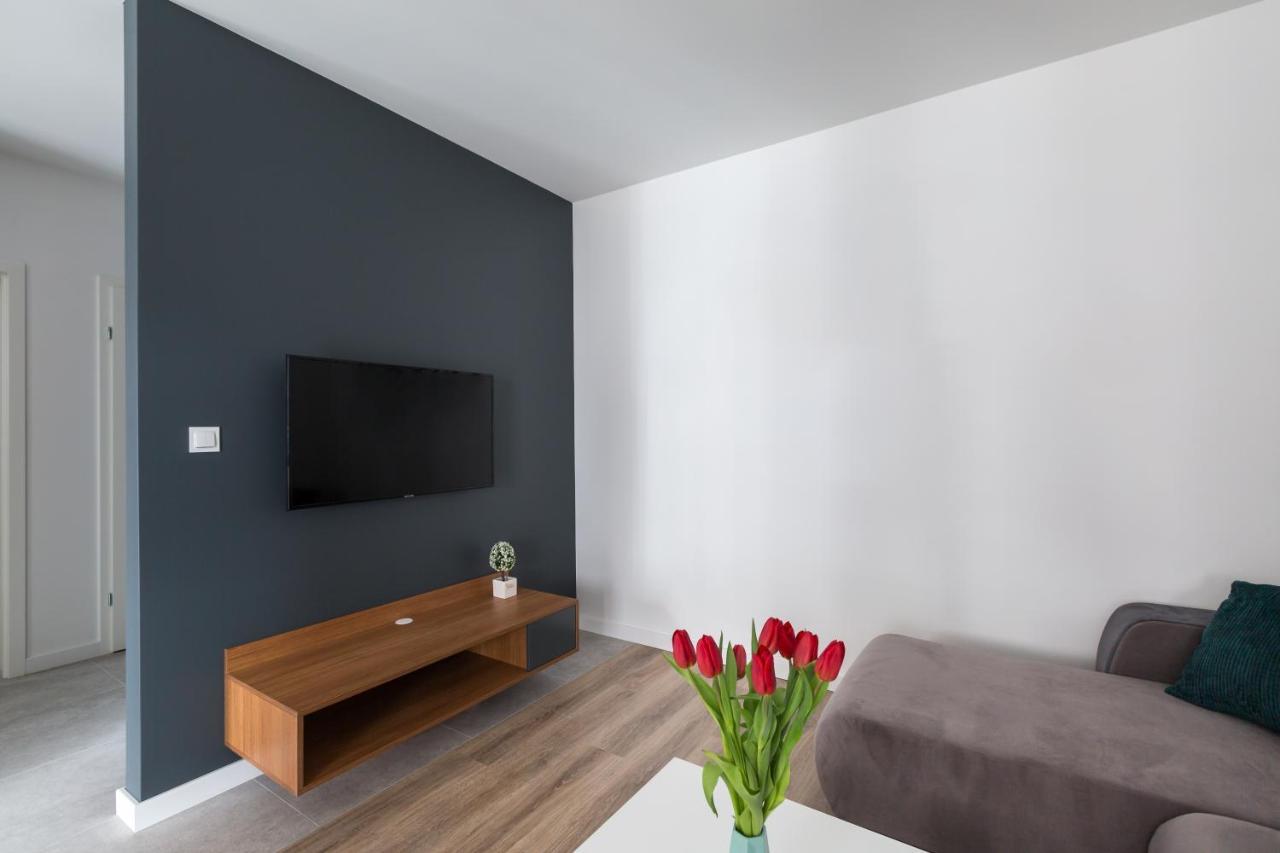Luksusowy Apartament Przy Targach Poznan Exterior foto